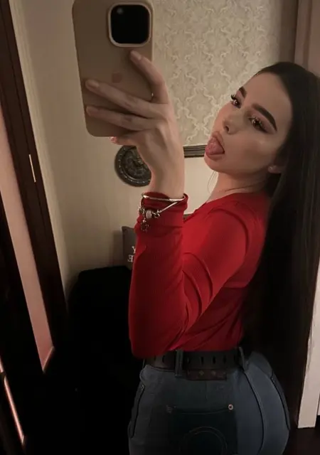 Я Каролина, 19, знакомлюсь без обязательств в Ростове-на-Дону