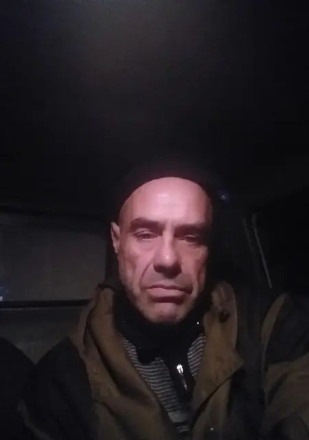 Я Евгений, 46, из Биробиджана, ищу знакомства без обязательств