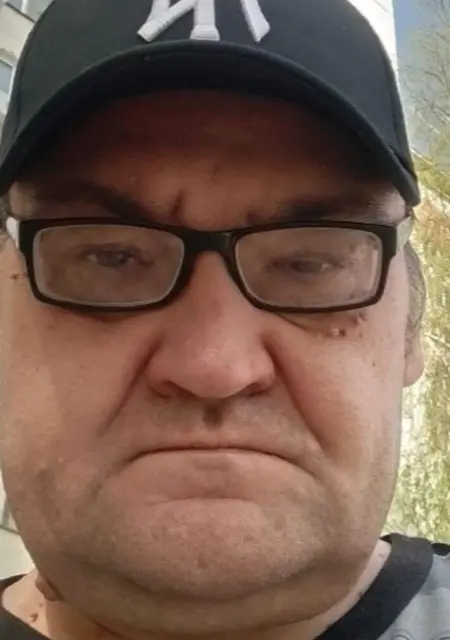 Дмитрий из Набережных Челнов, ищу на сайте знакомства без обязательств