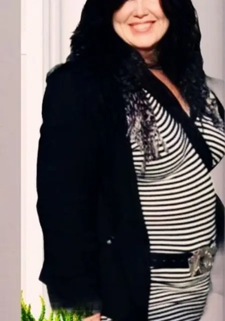 Я Angy, 40, из Парижа, ищу знакомство