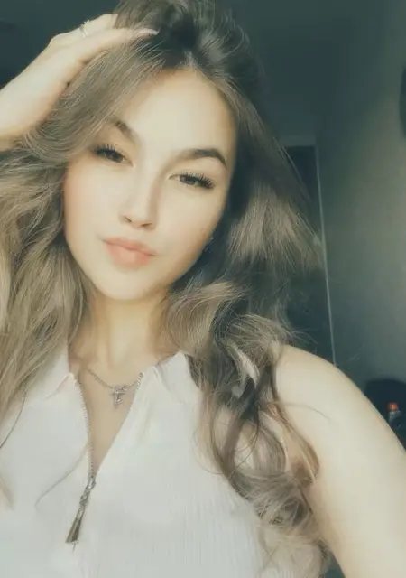 Я Амина, 21, из Москвы, ищу знакомство для постоянных отношений