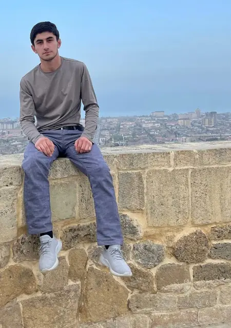 Idris из Неи, ищу на сайте вирта