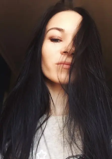 Оксана из Белгорода, мне 24, познакомлюсь для вирта