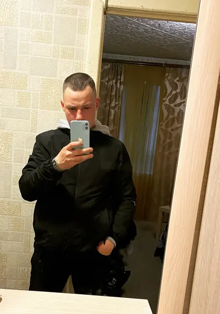 Мишка из Мирного, мне 22, познакомлюсь для приятного времяпровождения