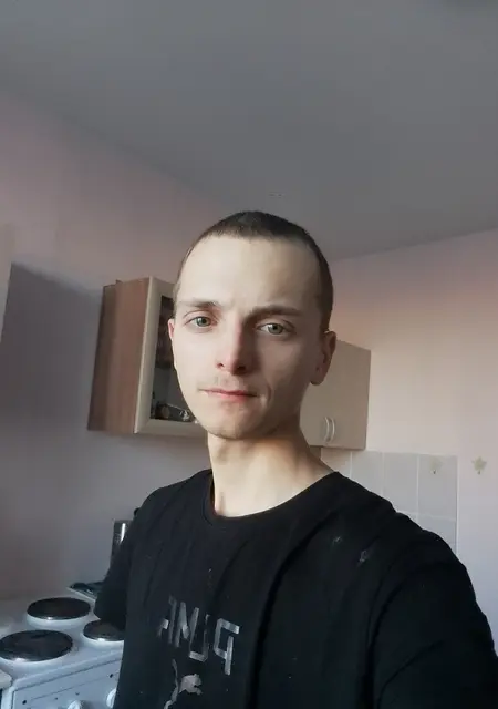 Витя из Фокина, мне 30, познакомлюсь на одну ночь