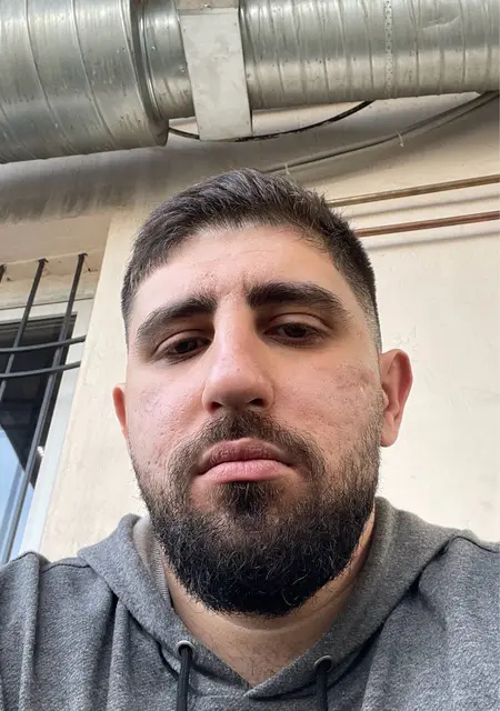 Rami из Нальчика, ищу на сайте знакомства без обязательств