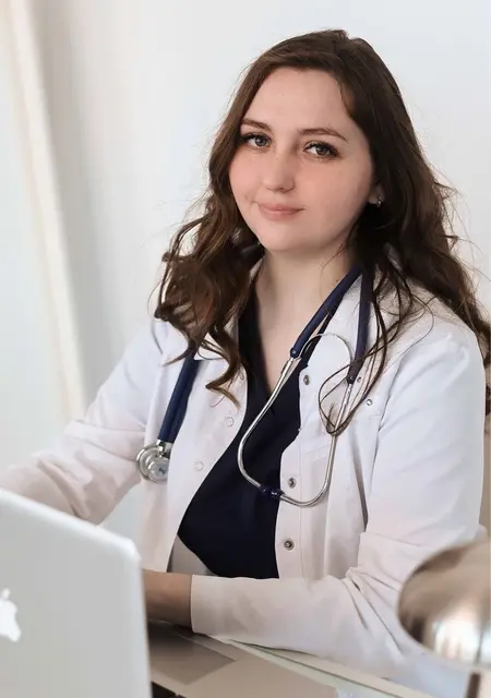 Диана из Ульяновска, ищу на сайте постоянные отношения