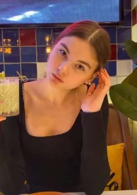 Я Ника, 18, знакомлюсь без обязательств в Казани