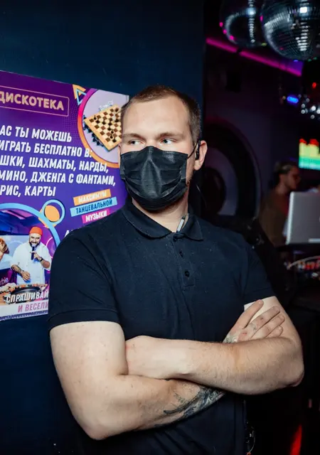 Данил из Владивостока, мне 20, познакомлюсь на одну ночь