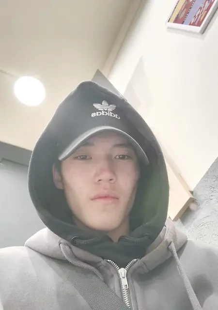 Саян из Улан-Удэ, ищу на сайте знакомства на одну ночь