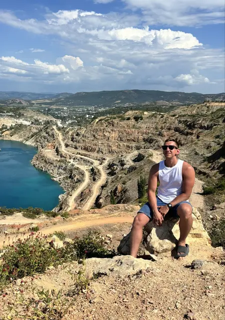 Я Николай, 29, из Екатеринбурга, ищу знакомство для постоянных отношений