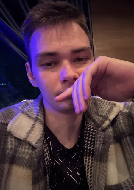 Я Sergey, 24, из Электрогорска, ищу знакомство для постоянных отношений