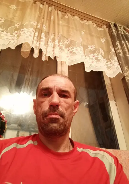 Я Стас, 49, из Челябинска, ищу знакомства без обязательств