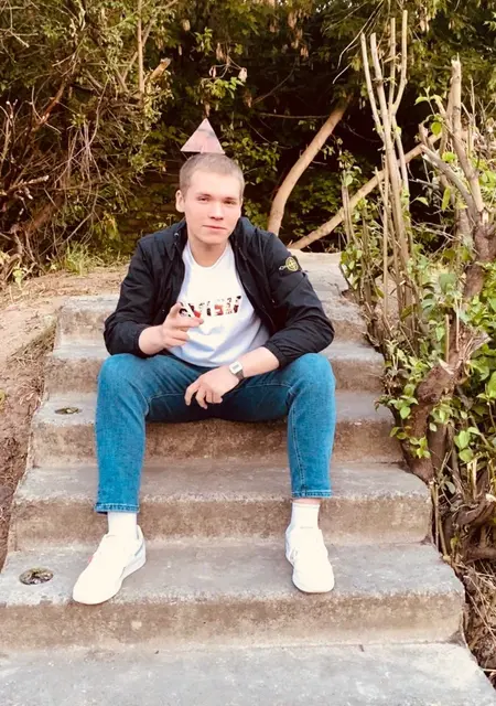Я Эдуард, 21, знакомлюсь для постоянных отношений в Орле