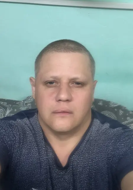 Я Денис, 40, знакомлюсь для постоянных отношений в Москве