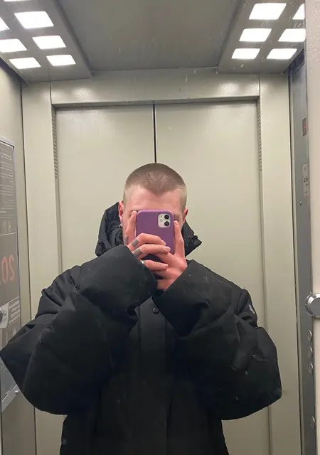 Егор из Томска, мне 19, познакомлюсь для приятного времяпровождения