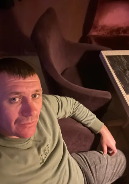 Я Димасик, 38, знакомлюсь на одну ночь в Невинномысске