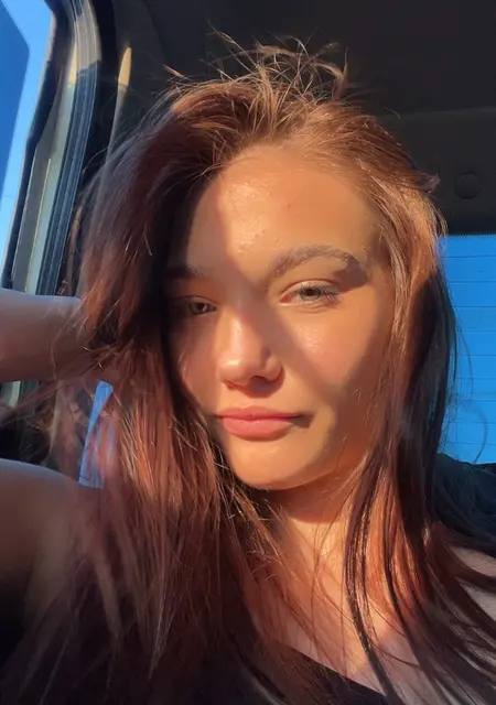 Камилла из Саратова, мне 21, познакомлюсь для дружбы