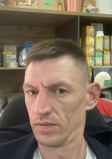 Андрей из Симферополя, мне 40, познакомлюсь для открытые отношения