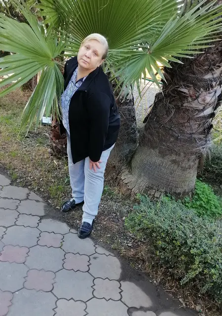 Ирина из Сочи, ищу на сайте постоянные отношения