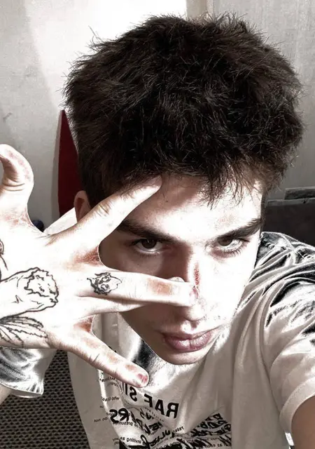 Я Максим, 19, знакомлюсь без обязательств в Владивостоке