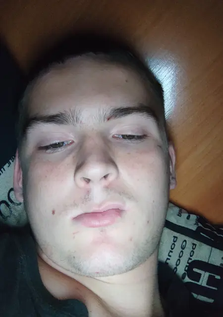 Сергей из Кургана, мне 19, познакомлюсь на одну ночь