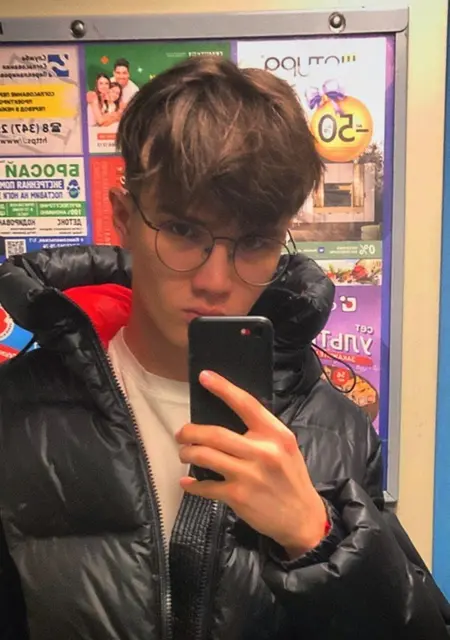 Я Артур, 21, знакомлюсь без обязательств в Ишимбае