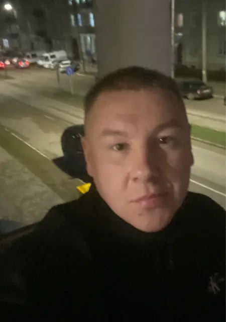 Андрей из Гусева, ищу на сайте знакомства без обязательств