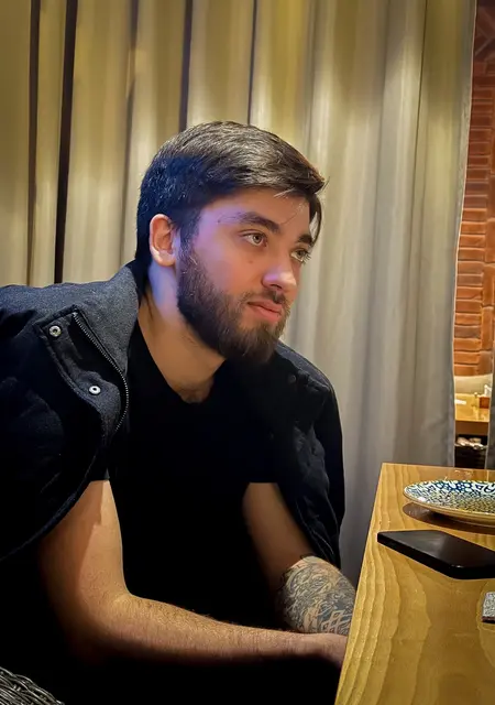 Я Роберт, 28, из Нальчика, ищу знакомство для вирта