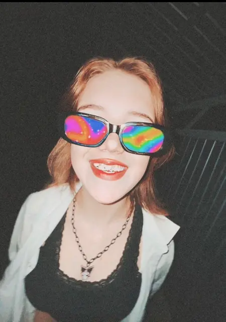 Я Дана, 19, из Казани, ищу знакомство для дружбы