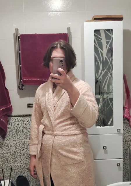 Валентин из Калининграда, мне 19, познакомлюсь на одну ночь