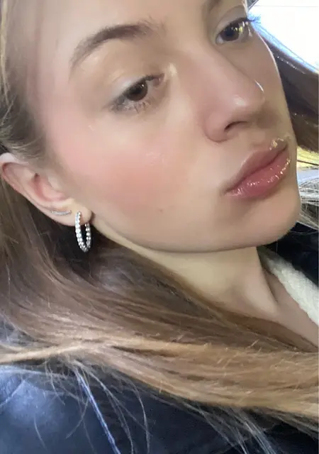 Я Виктория, 19, знакомлюсь для общения в Калуге