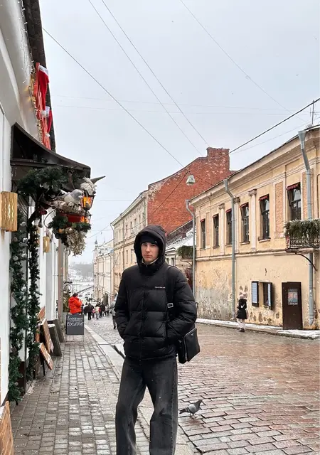 Матвей из Новосибирска, мне 19, познакомлюсь без обязательств