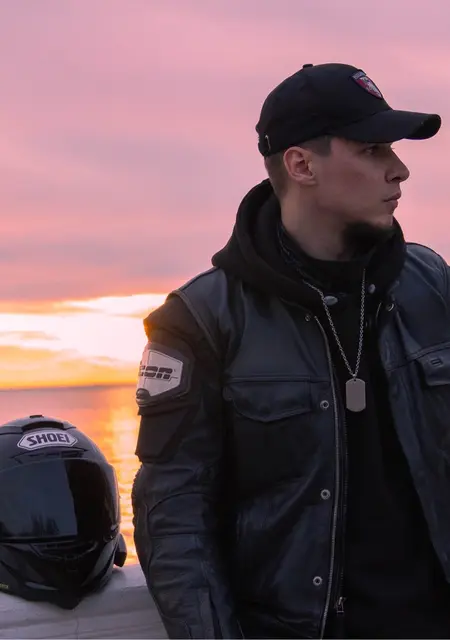 Я Михаил, 27, знакомлюсь без обязательств в Геленджике