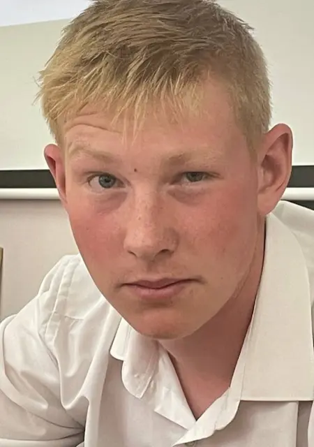 Владик из Павловска, ищу на сайте знакомства на одну ночь