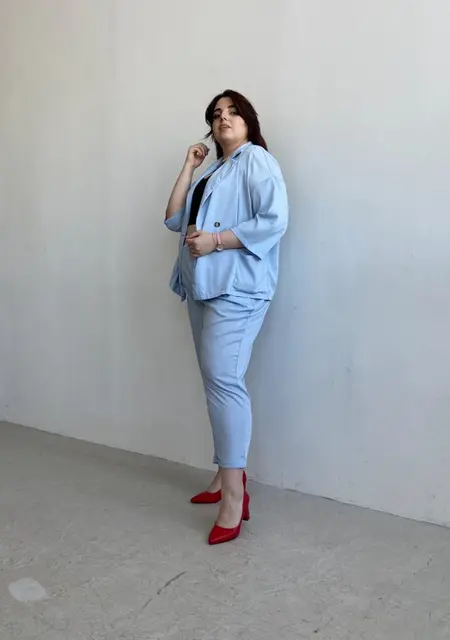 Я Алиса, 28, знакомлюсь для общения в Ижевске