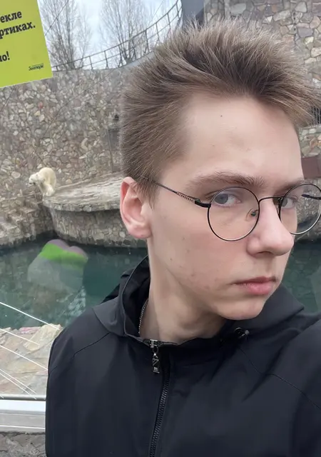 Георгий из Ессентуков, мне 19, познакомлюсь для общения