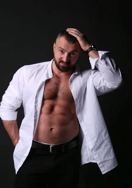 Александр из Твери, ищу на сайте постоянные отношения