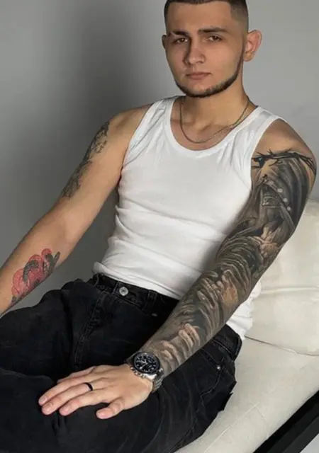 Я Владимир, 23, знакомлюсь без обязательств в Тюмени