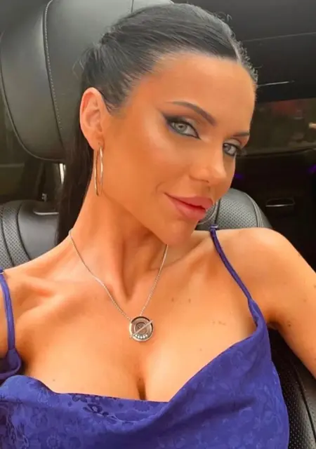 Я Виктория, 32, из Красногорска, ищу знакомство для приятного времяпровождения