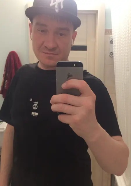 Артем из Нижнего Тагила, ищу на сайте знакомства на одну ночь