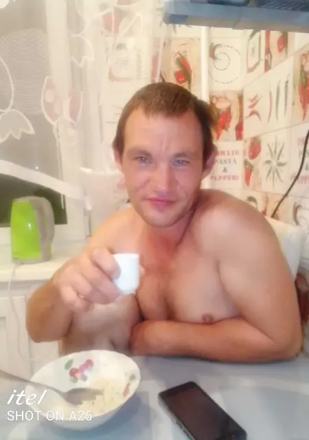 Руслан из Южно-Сахалинска, мне 42, познакомлюсь для вирта