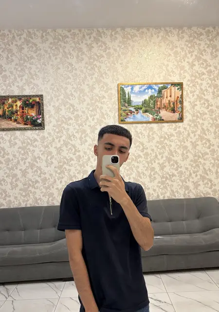 Расул из Уфы, мне 19, познакомлюсь без обязательств