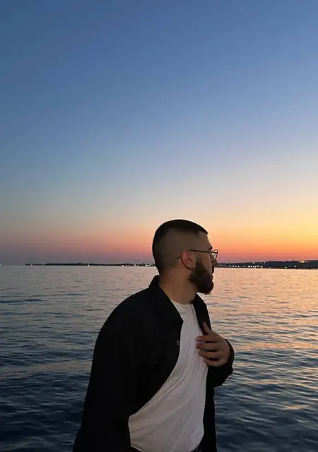 Я Димитрий, 20, знакомлюсь на одну ночь в Ессентуках