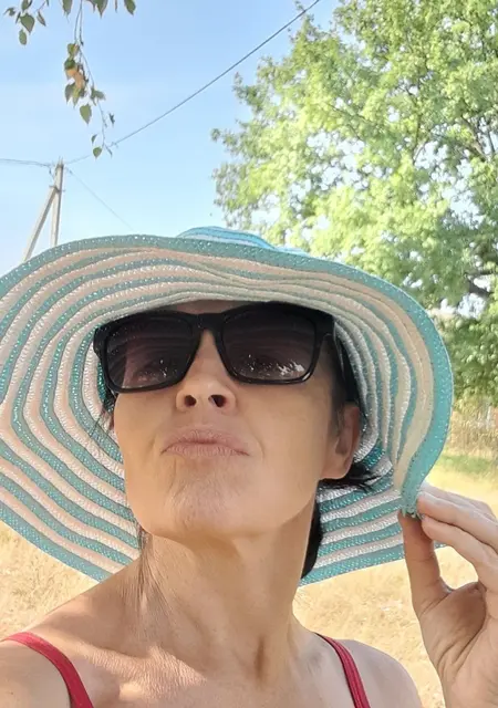 Оля из Москвы, ищу на сайте знакомства без обязательств