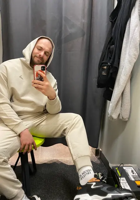 Sam из Южно-Сахалинска, мне 30, познакомлюсь для приятного времяпровождения