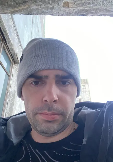 Я Кирилл, 39, из Майкопа, ищу знакомства на одну ночь