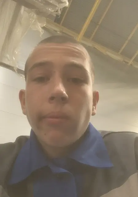 Я Лев, 19, знакомлюсь для вирта в Елабуге