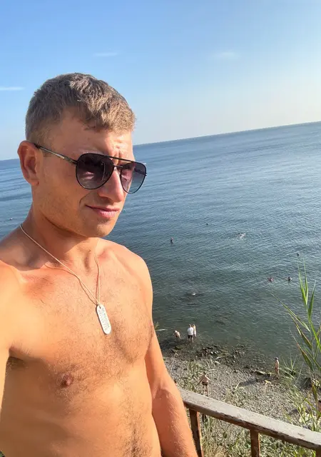 Алехан из Славянска-на-Кубани, ищу на сайте знакомства без обязательств