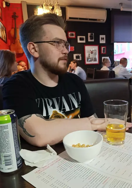 Евгений из Кирова, мне 22, познакомлюсь для приятного времяпровождения